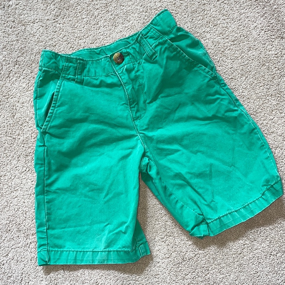 Green Shorts with adjustable waist